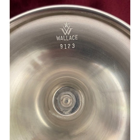 Vintage Wallace 9123 Silver Plate and Crystal Lidded Pedestal Candy Dish USA - Picture 7 of 16